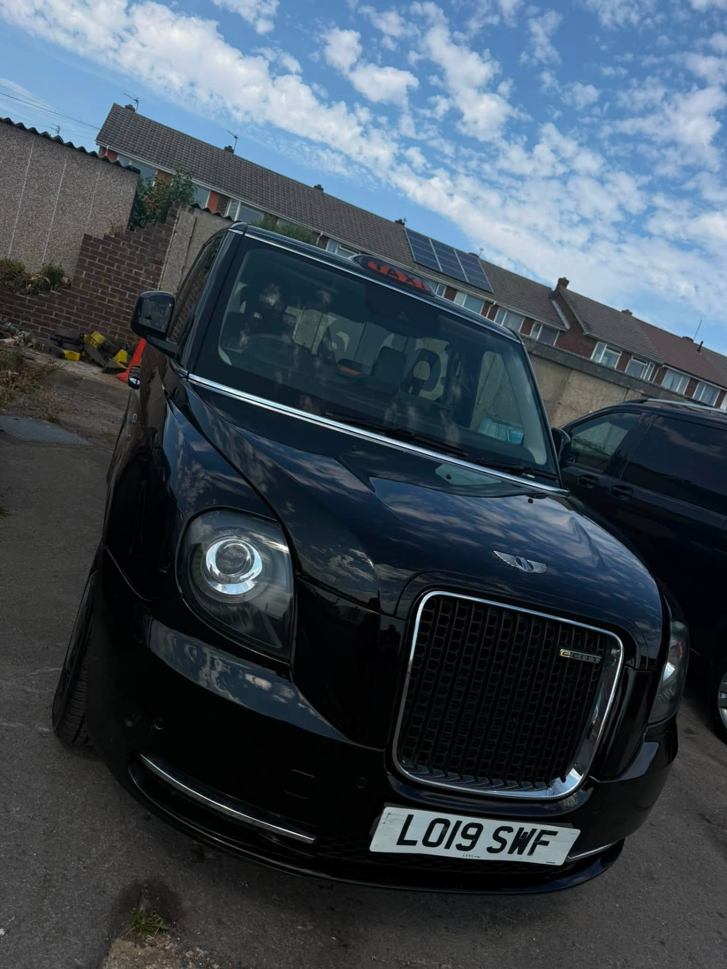 Black LEVC electric London-style taxi cleaned and polished by Solent Car Wash